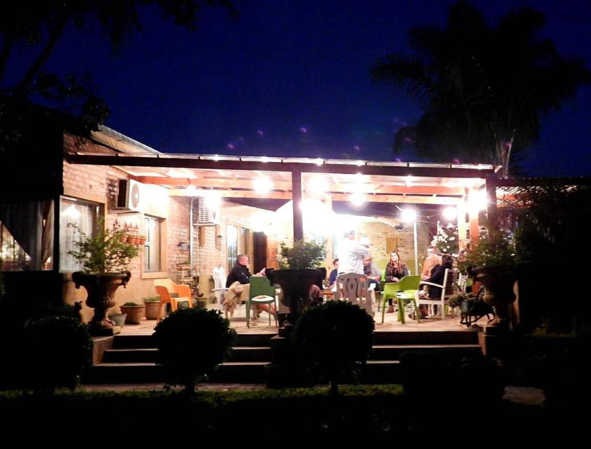 Maretlwane Guesthouse Buffelspoort Ngoại thất bức ảnh