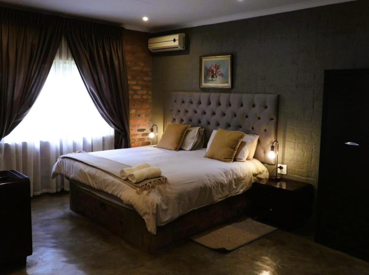 Maretlwane Guesthouse Buffelspoort Ngoại thất bức ảnh