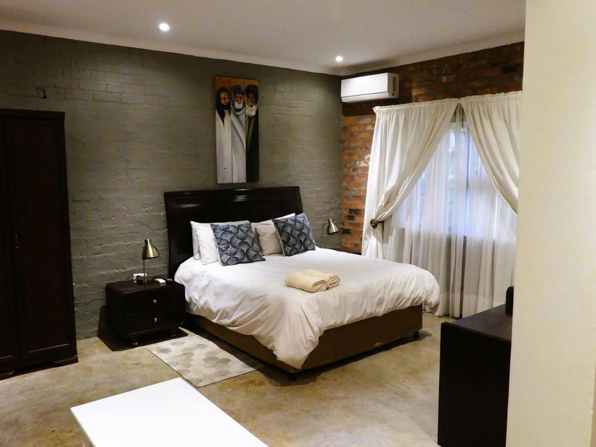 Maretlwane Guesthouse Buffelspoort Ngoại thất bức ảnh